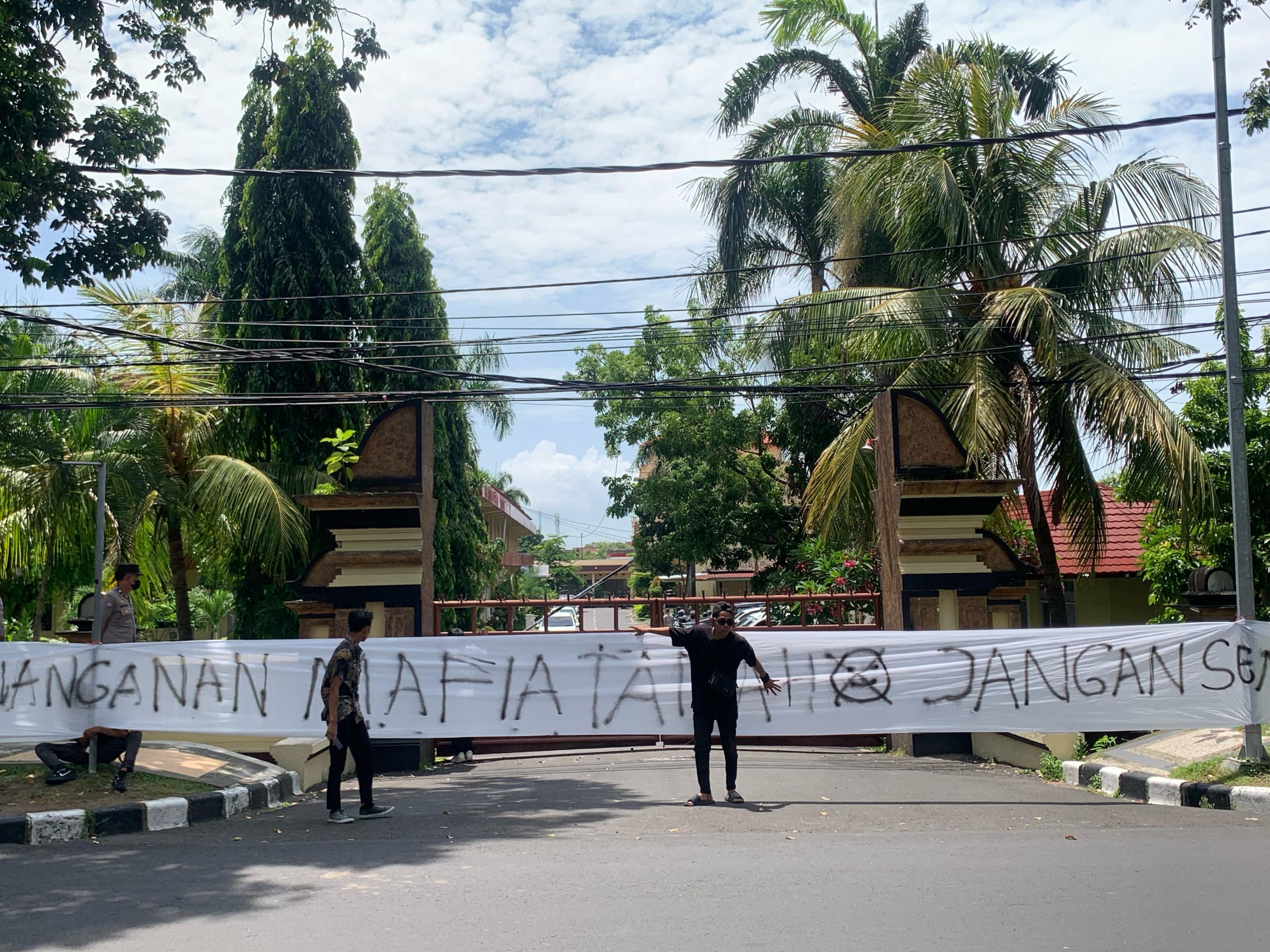 Tak Kunjung Ditangkap, DPO Mafia Tanah di Lombok Barat Masih Berkeliaran