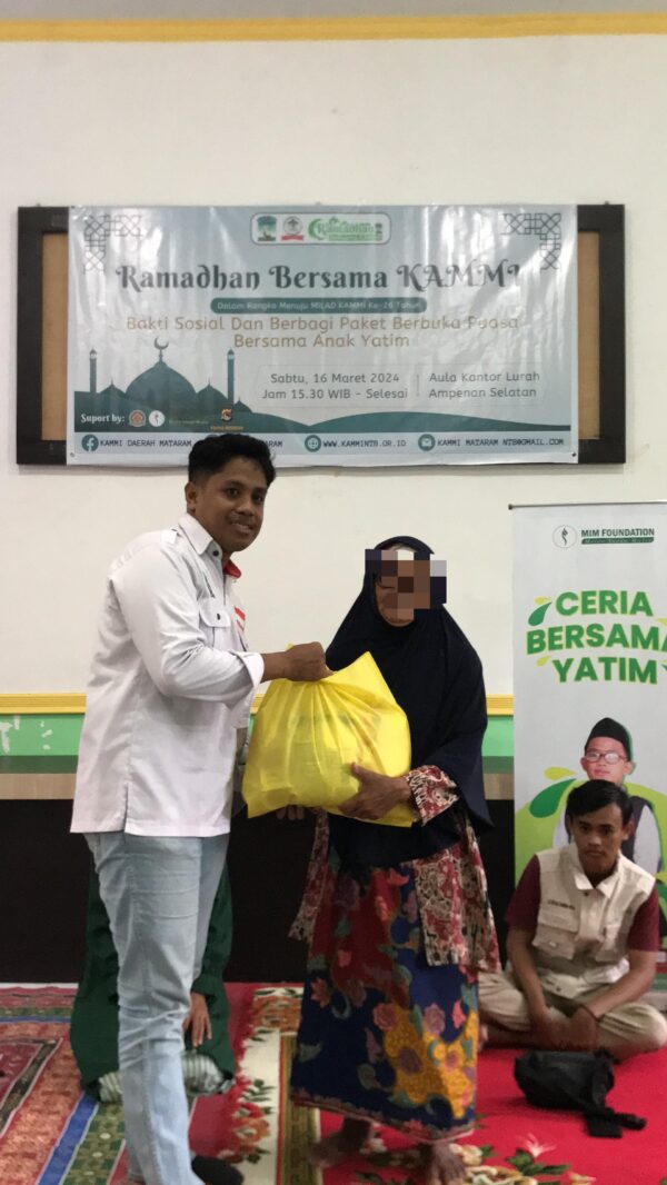 Rangkaian MILAD Ke-26, KAMMI MATARAM Gelar Bakti Sosial dan Berbuka Puasa Bareng Anak Yatim