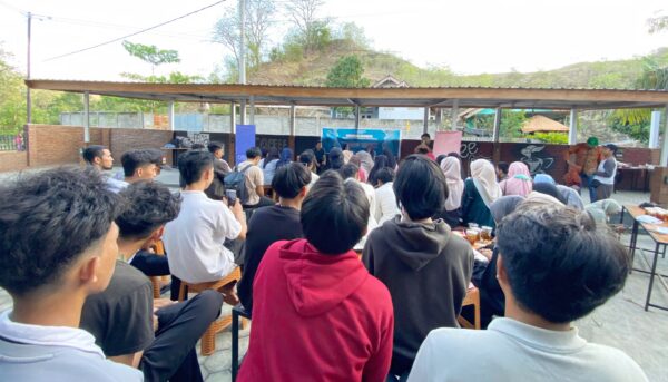 Rumah Beasiswa NTB Menggelar Diskusi Dengan Tema “Kuliah Gratis Dengan Beasiswa”